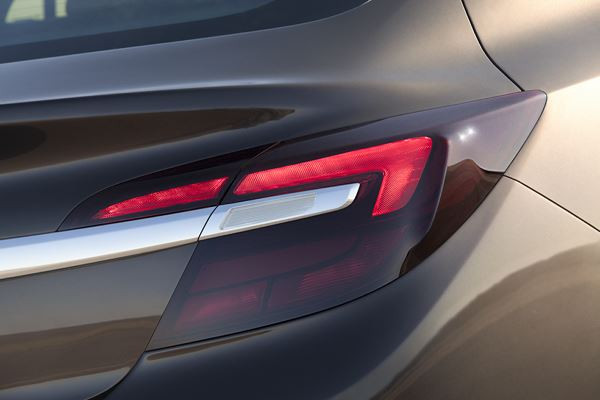 L'Opel Insignia s'offre des retouches esthétiques et des nouveaux moteurs