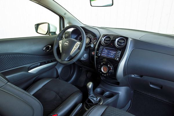 Le Nissan Note propose des fonctionnalités de monospace au prix d'une citadine