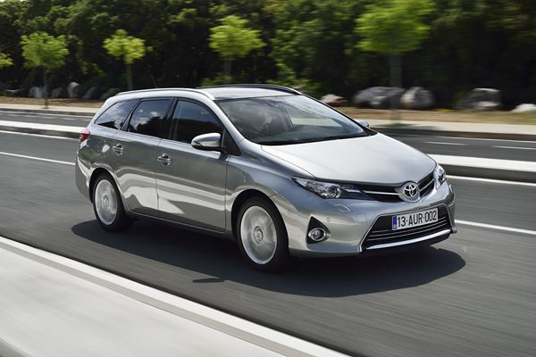Une élégante variante break de la Toyota Auris disponible en motorisation hybride