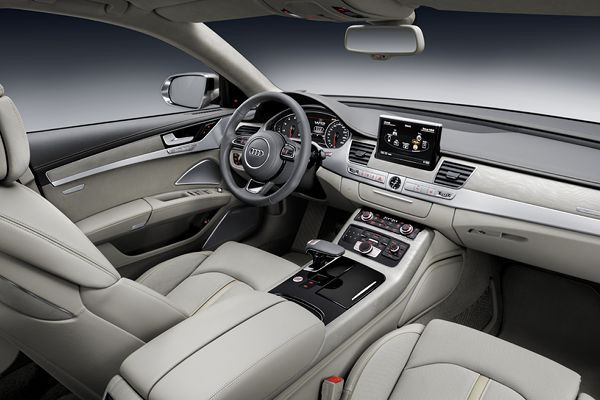 La limousine Audi A8 s’offre un restylage de grande envergure