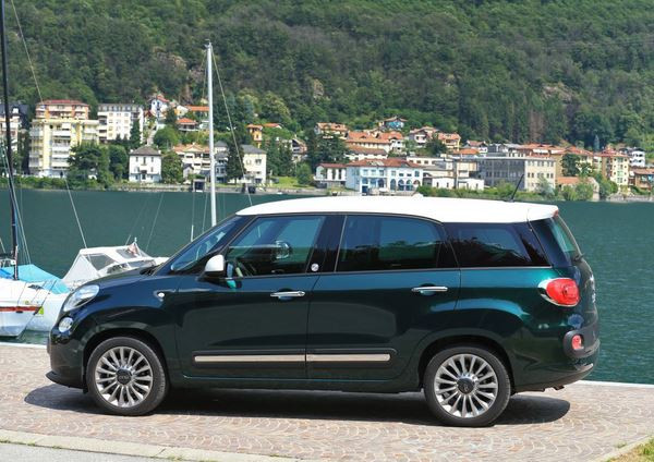 La Fiat 500L Living rallongée pour offrir une configuration 5 plus 2 places