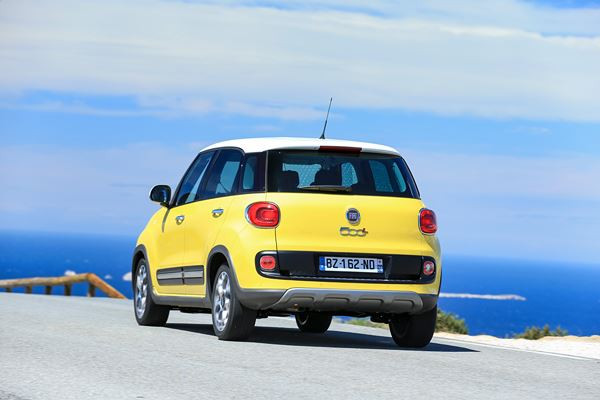 La Fiat 500L passe en mode Trekking
