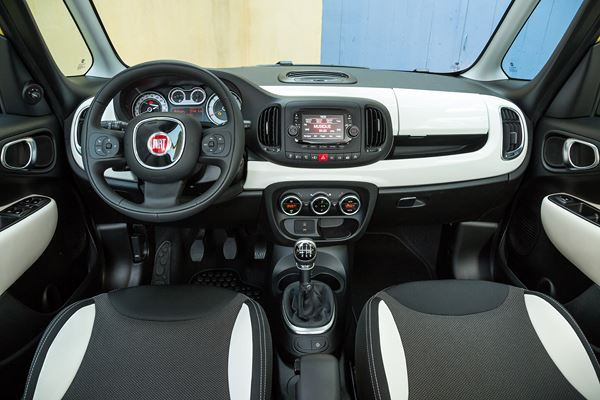 La Fiat 500L passe en mode Trekking