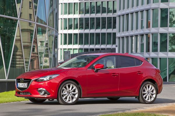 Mazda 3 : une berline compacte haut de gamme à partir de 22 600 Euros