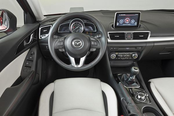 Mazda 3 : une berline compacte haut de gamme à partir de 22 600 Euros