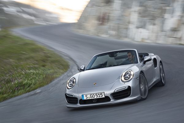 La nouvelle Porsche 911 se décline en sportive décapotable