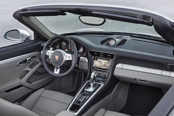 La nouvelle Porsche 911 se décline en sportive décapotable