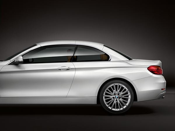 La nouvelle BMW Série 4 se découvre en mode cabriolet