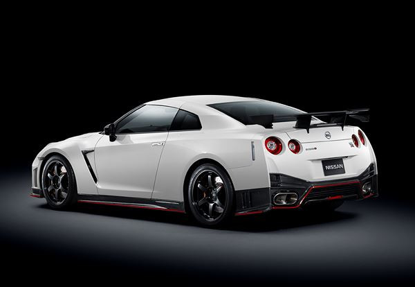 La supercar hautes performances Nissan GT-R Nismo dispose de 600 ch