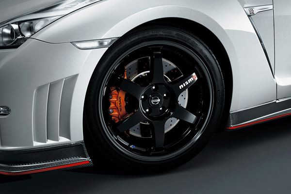 La supercar hautes performances Nissan GT-R Nismo dispose de 600 ch