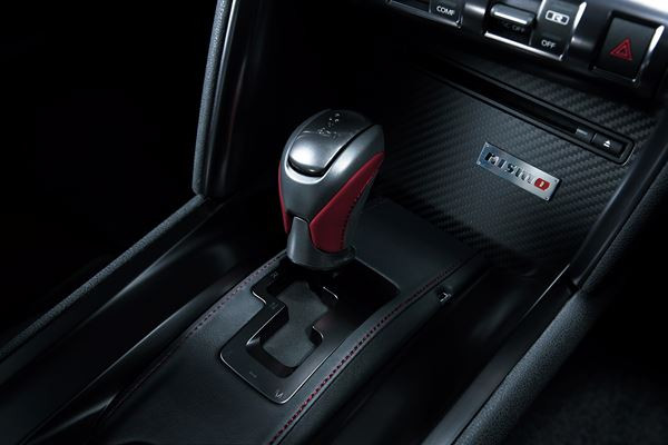 La supercar hautes performances Nissan GT-R Nismo dispose de 600 ch