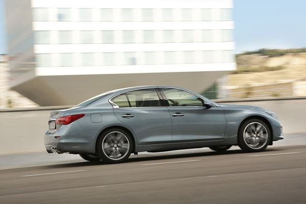 La nouvelle Q50 incarne la nouvelle direction des véhicules de la marque Infiniti