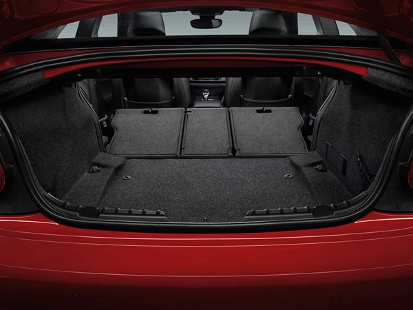 La nouvelle BMW Série 2 Coupé à la silhouette allongée en approche