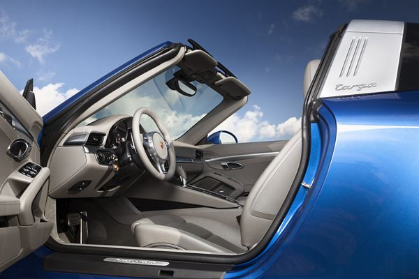 La nouvelle Porsche 911 Targa reçoit un nouveau toit Targa automatique