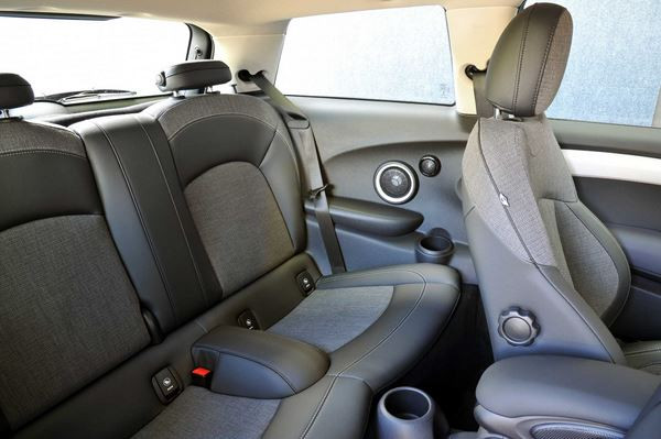 La nouvelle petite voiture premium Mini commercialisée à partir de 17 150 euros