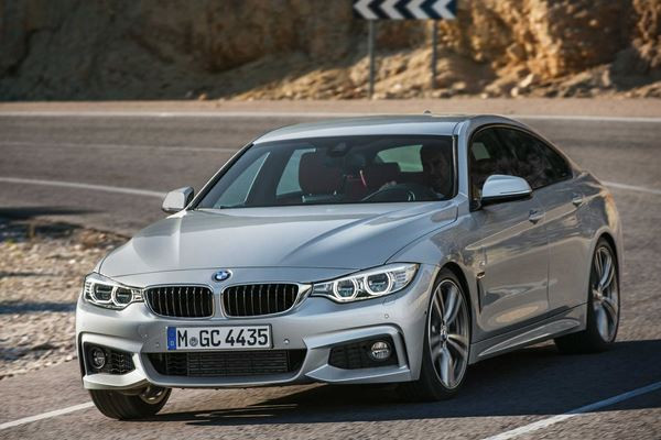 La BMW Série 4 en mode coupé quatre portes fait son apparition