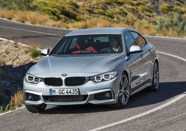 La BMW Série 4 en mode coupé quatre portes fait son apparition