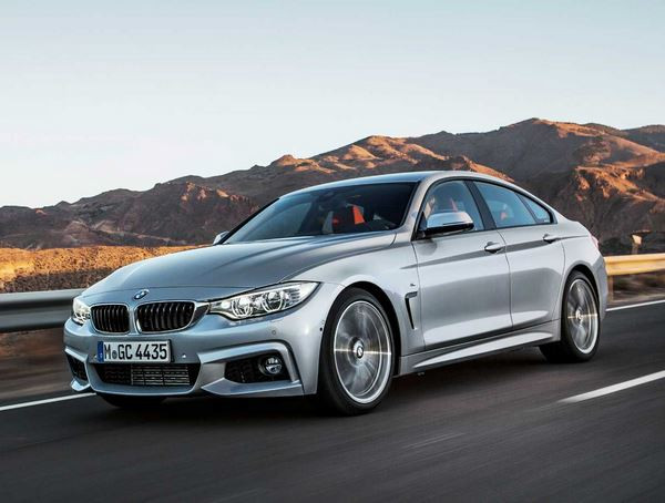 La BMW Série 4 en mode coupé quatre portes fait son apparition