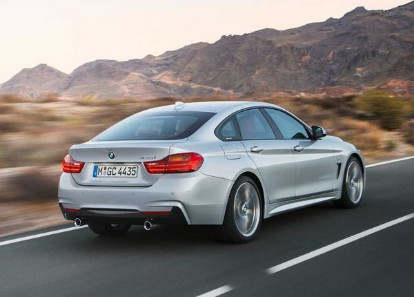 La BMW Série 4 en mode coupé quatre portes fait son apparition