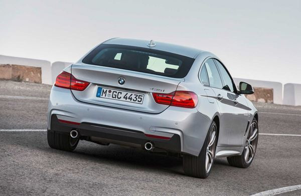 La BMW Série 4 en mode coupé quatre portes fait son apparition