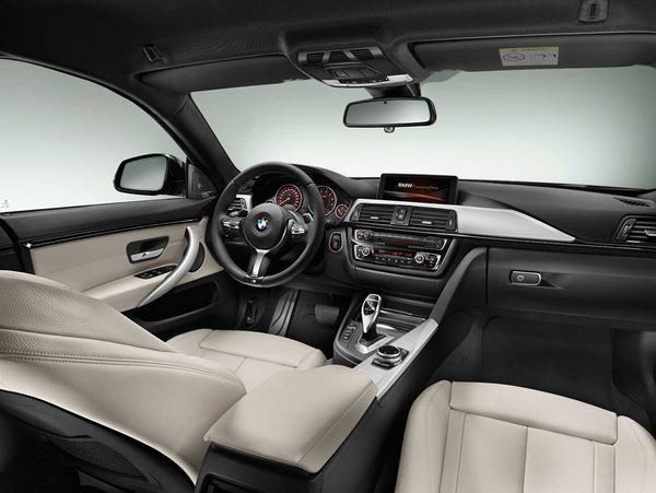La BMW Série 4 en mode coupé quatre portes fait son apparition