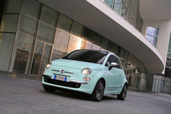 La Fiat 500 présente des nouveautés de style et techniques