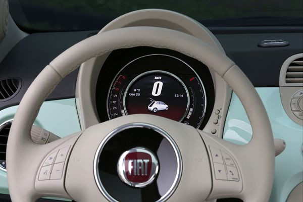La Fiat 500 présente des nouveautés de style et techniques