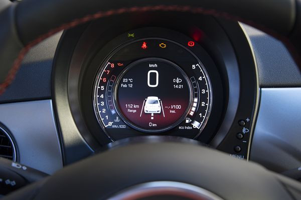 La Fiat 500 présente des nouveautés de style et techniques