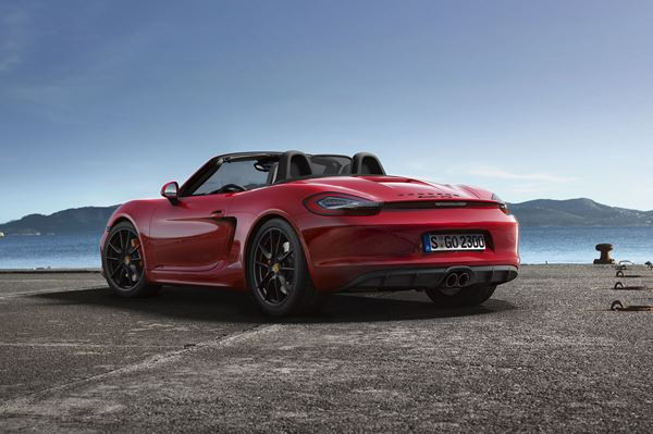 Le Porsche Boxster GTS développe une puissance de 330 ch