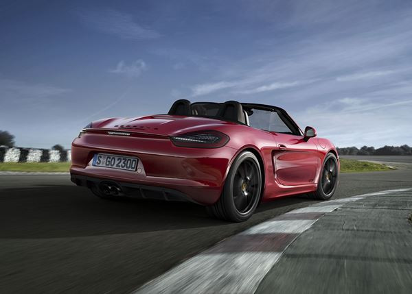 Le Porsche Boxster GTS développe une puissance de 330 ch