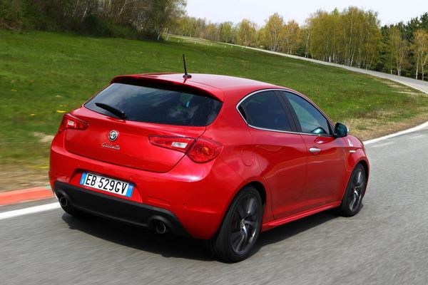 Le légendaire Quadrifoglio Verde fait son retour sur l'Alfa Romeo Giulietta