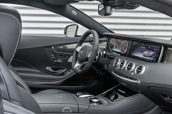 La nouvelle Mercedes Classe S Coupé 63 AMG délivre une puissance de 585 ch