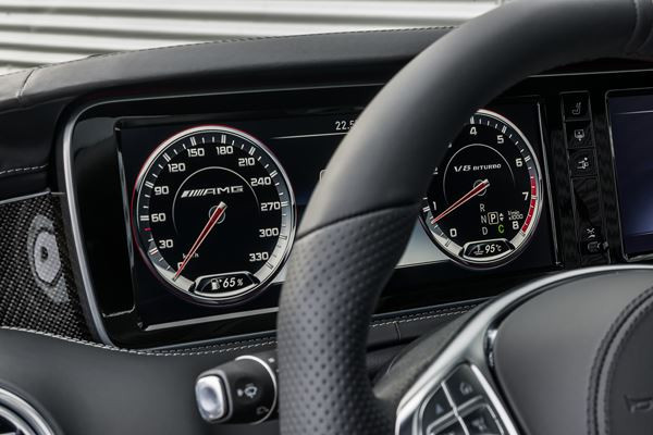 La nouvelle Mercedes Classe S Coupé 63 AMG délivre une puissance de 585 ch