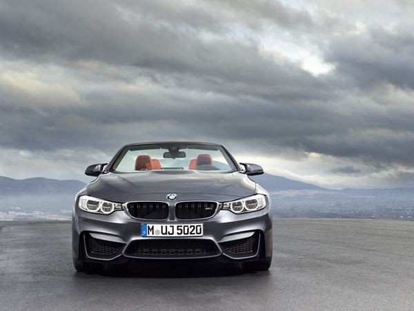La BMW M4 Cabriolet à moteur six cylindres débite une puissance de 431 ch