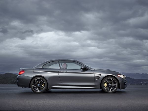 La BMW M4 Cabriolet à moteur six cylindres débite une puissance de 431 ch