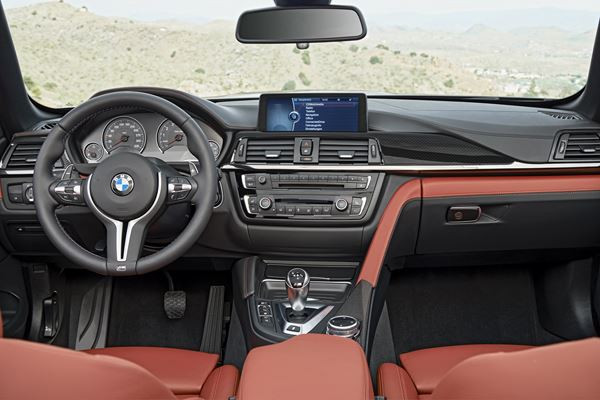 La BMW M4 Cabriolet à moteur six cylindres débite une puissance de 431 ch