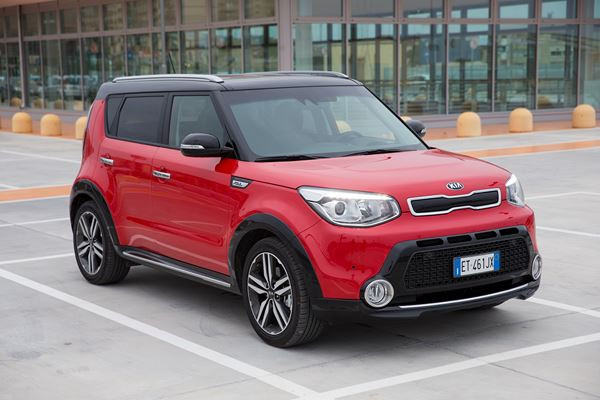 L'original crossover urbain Kia Soul fait ses débuts en France