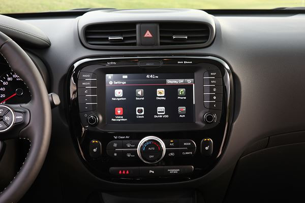 L'original crossover urbain Kia Soul fait ses débuts en France