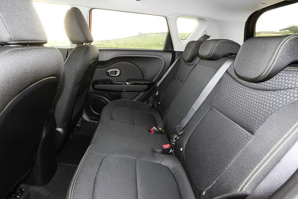 L'original crossover urbain Kia Soul fait ses débuts en France
