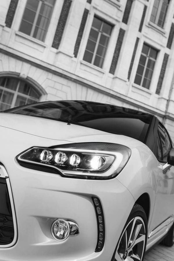 La DS 3 adopte de nouveaux projecteurs technologiques