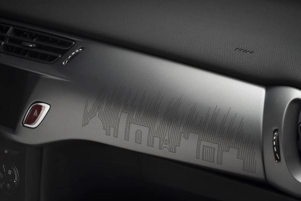 La DS 3 adopte de nouveaux projecteurs technologiques