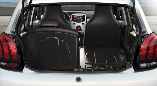 La nouvelle Peugeot 108 s'habille d'un design chic et racé
