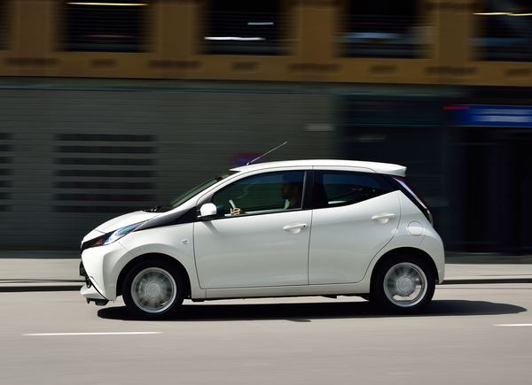 La nouvelle Toyota Aygo adopte des formes extraverties