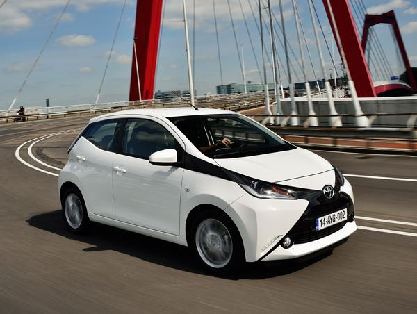 La nouvelle Toyota Aygo adopte des formes extraverties