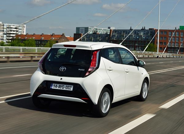La nouvelle Toyota Aygo adopte des formes extraverties