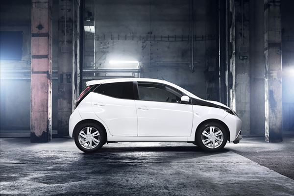 La nouvelle Toyota Aygo adopte des formes extraverties