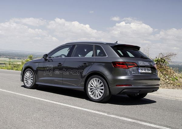 L'Audi A3 Sportback e-tron adopte la technologie hybride essence rechargeable