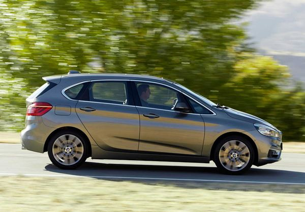 Le monospace compact premium BMW Série 2 Active Tourer entre en scène