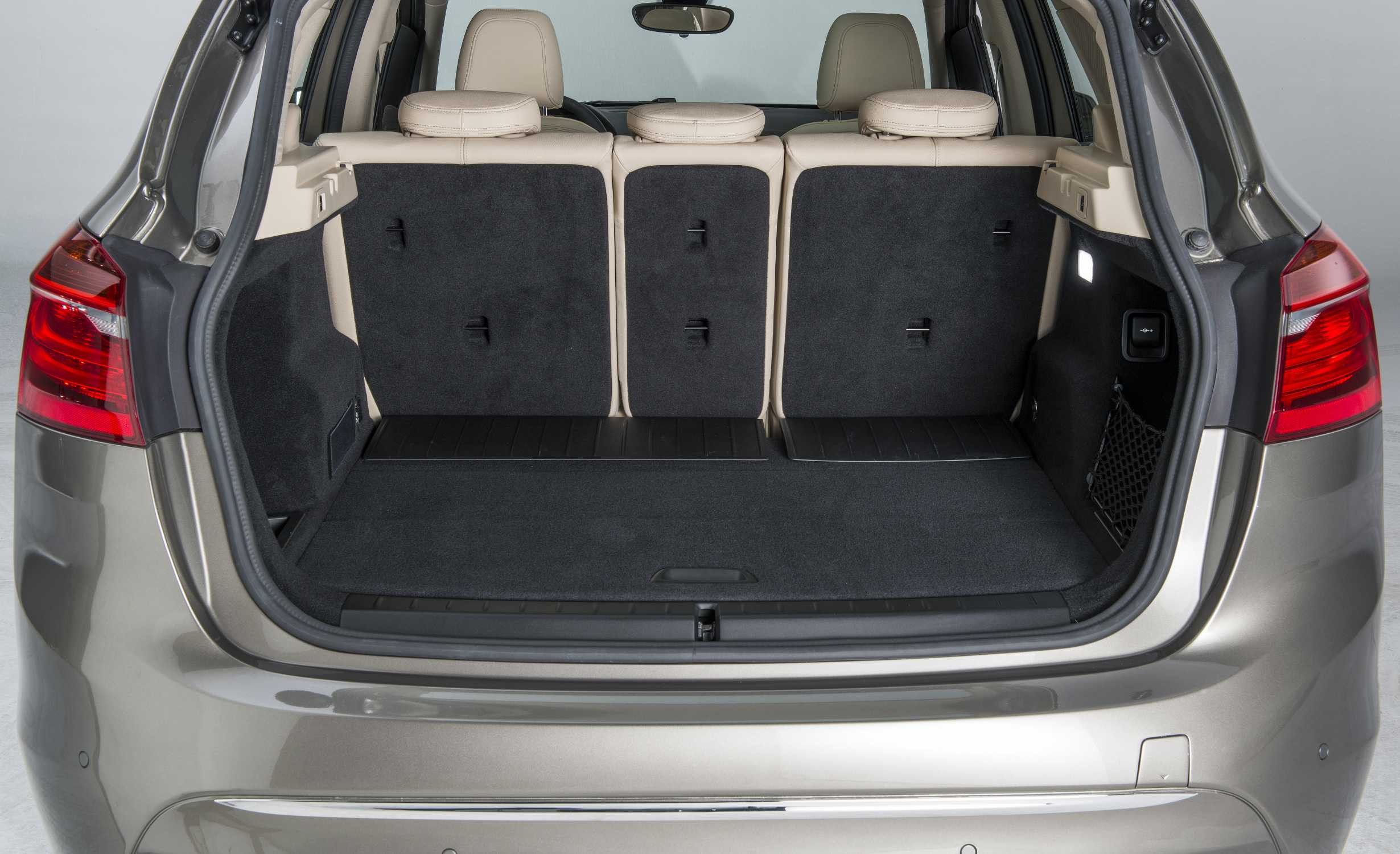 Le monospace compact premium BMW Série 2 Active Tourer entre en scène