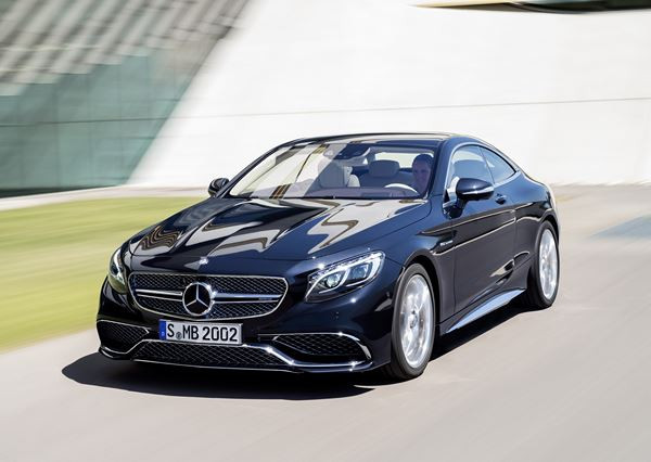 La Mercedes Classe S Coupé en mode douze cylindres 65 AMG